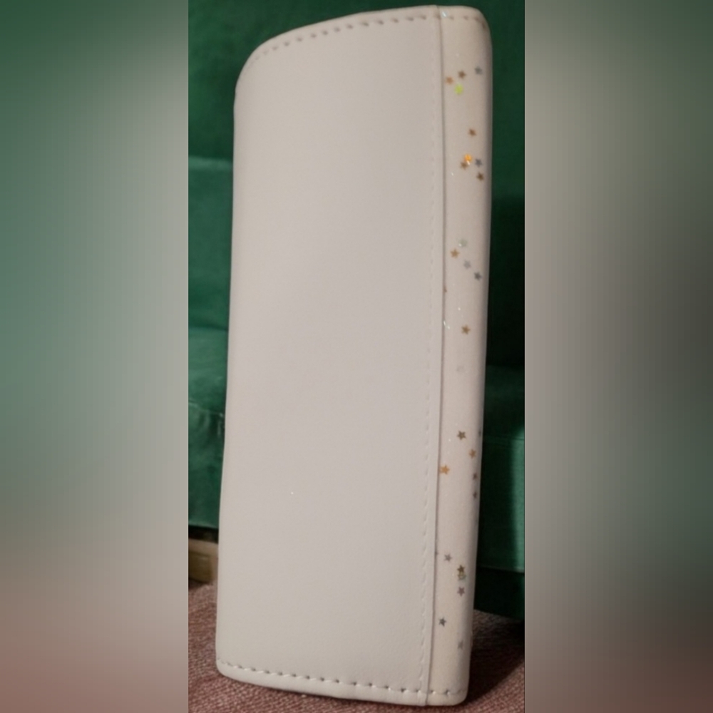 White Sparkle Crossbody. Includes Faux Pearl Bag Charm. NWOT - Picture 3 of 3